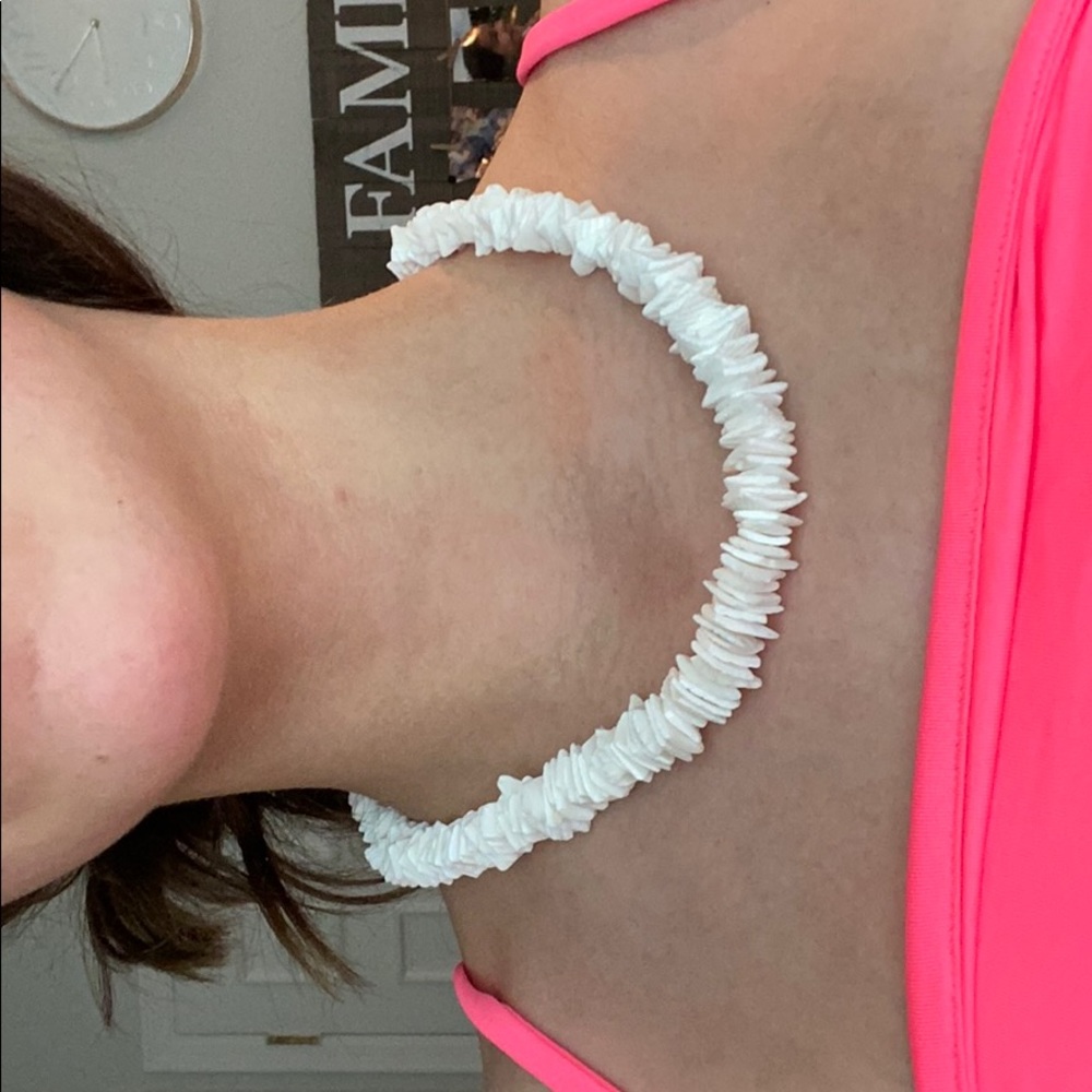 Shell necklace - Picture 4 of 5